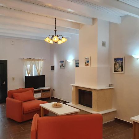 Villa Korakádesz Kültér fotó