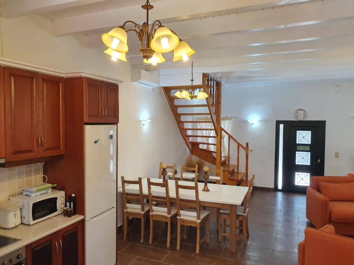 Villa Korakádesz Kültér fotó